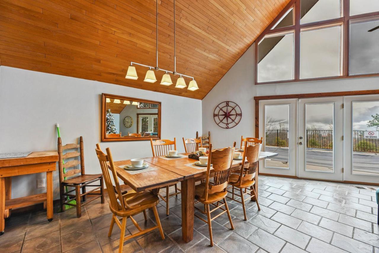 Smokystays Private Pool Chalet Gatlinburg Exterior foto